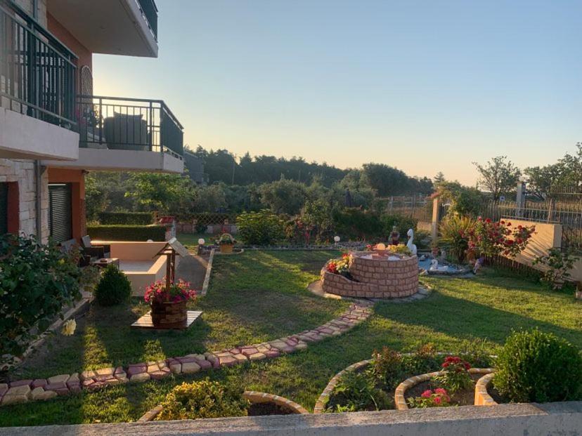 Dora'S Garden Villa Alexandroupoli Exterior photo